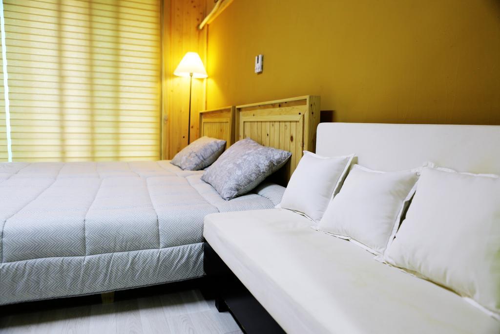 Haevichi Pension Seogwipo Esterno foto