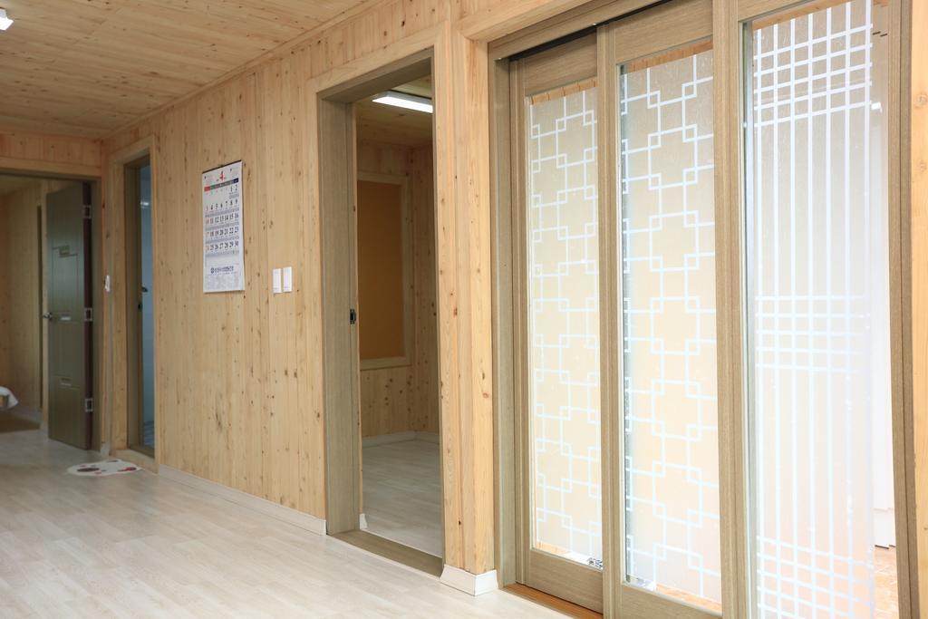 Haevichi Pension Seogwipo Esterno foto